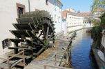 PICTURES/Prague - Kampa Island/t_Wheel1.JPG
